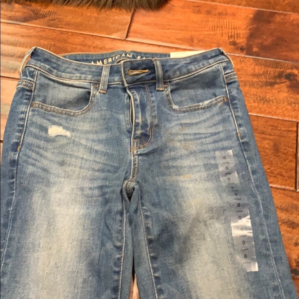 NWT distressed jeggings